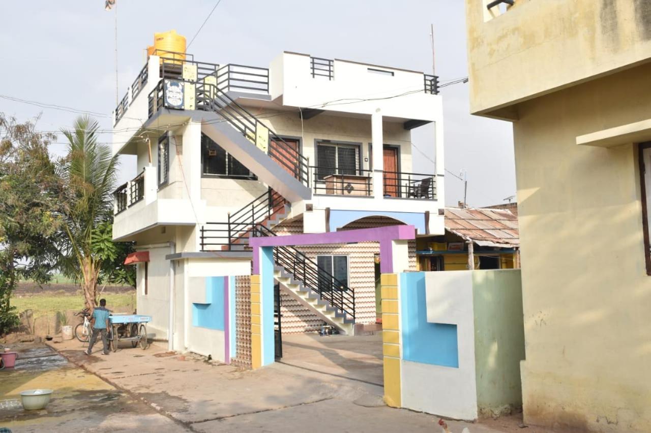 Coconut Homestay Hampi Eksteriør billede