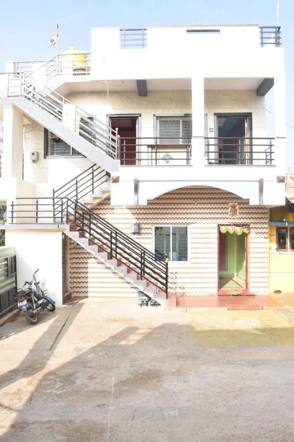 Coconut Homestay Hampi Eksteriør billede