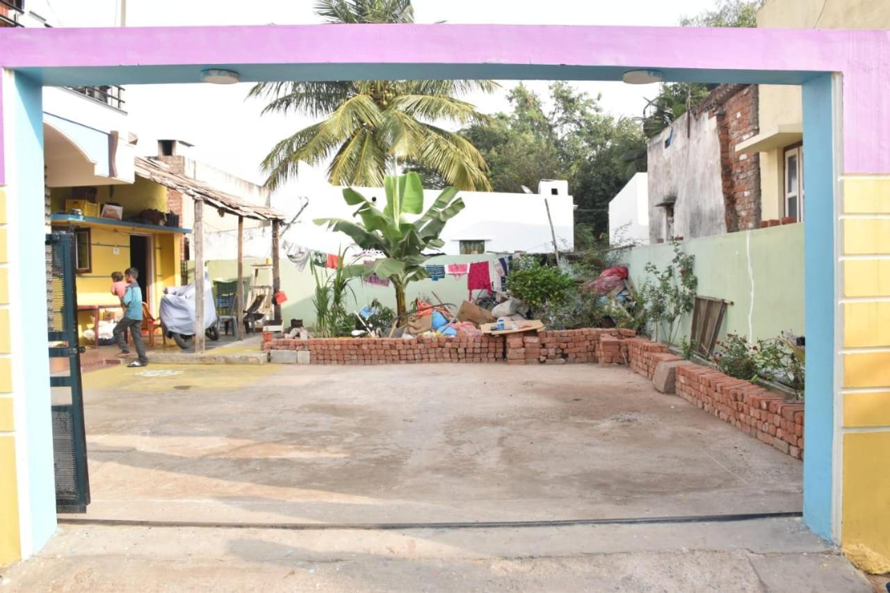 Coconut Homestay Hampi Eksteriør billede